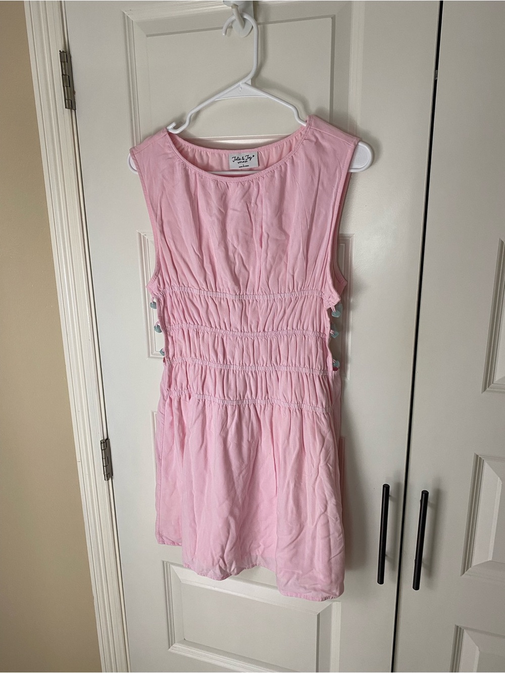 Women’s Sleeveless Smocked Waist Casual Dress - Soft Pink